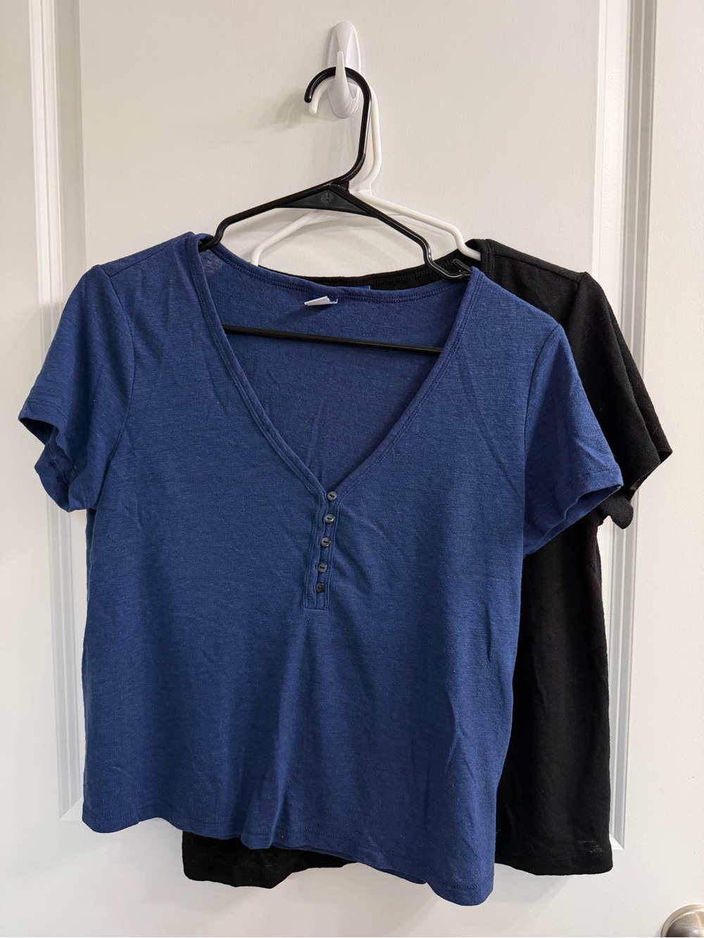 (Bundle of 2) Old Navy Women’s V-Neck Short Sleeve Top 1 Blue & 1 Black